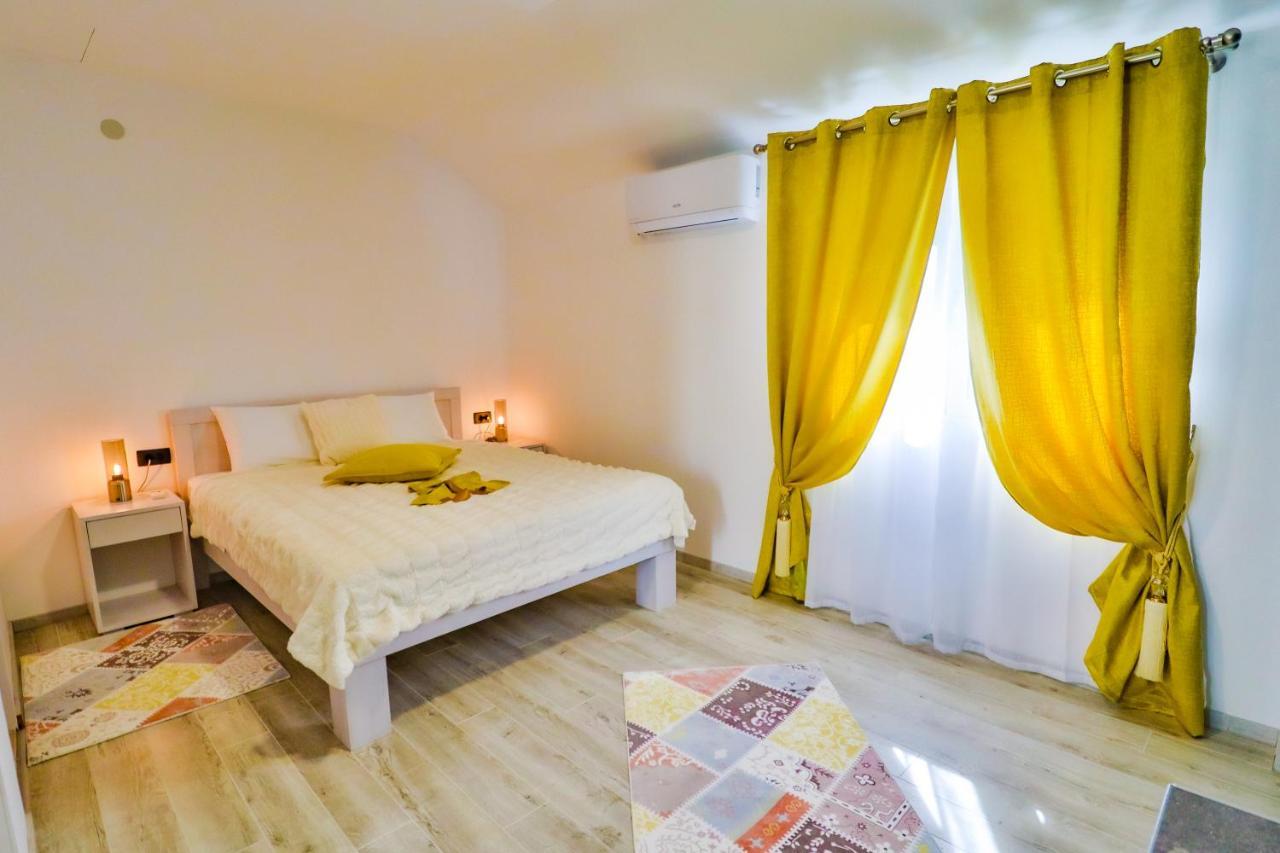 Simo Apartments Airport Podgorica Exteriör bild